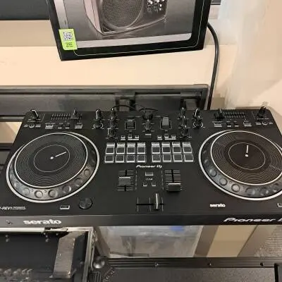 Pioneer DJ - DDJ-REV1